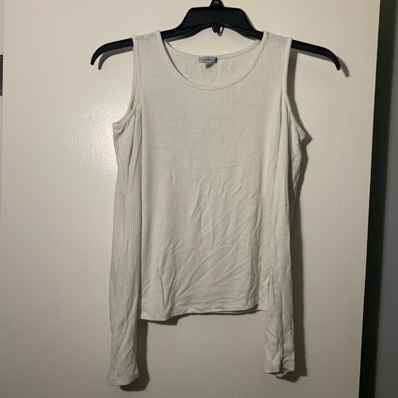 White Cold Shoulder Tee - Picture 2 of 3